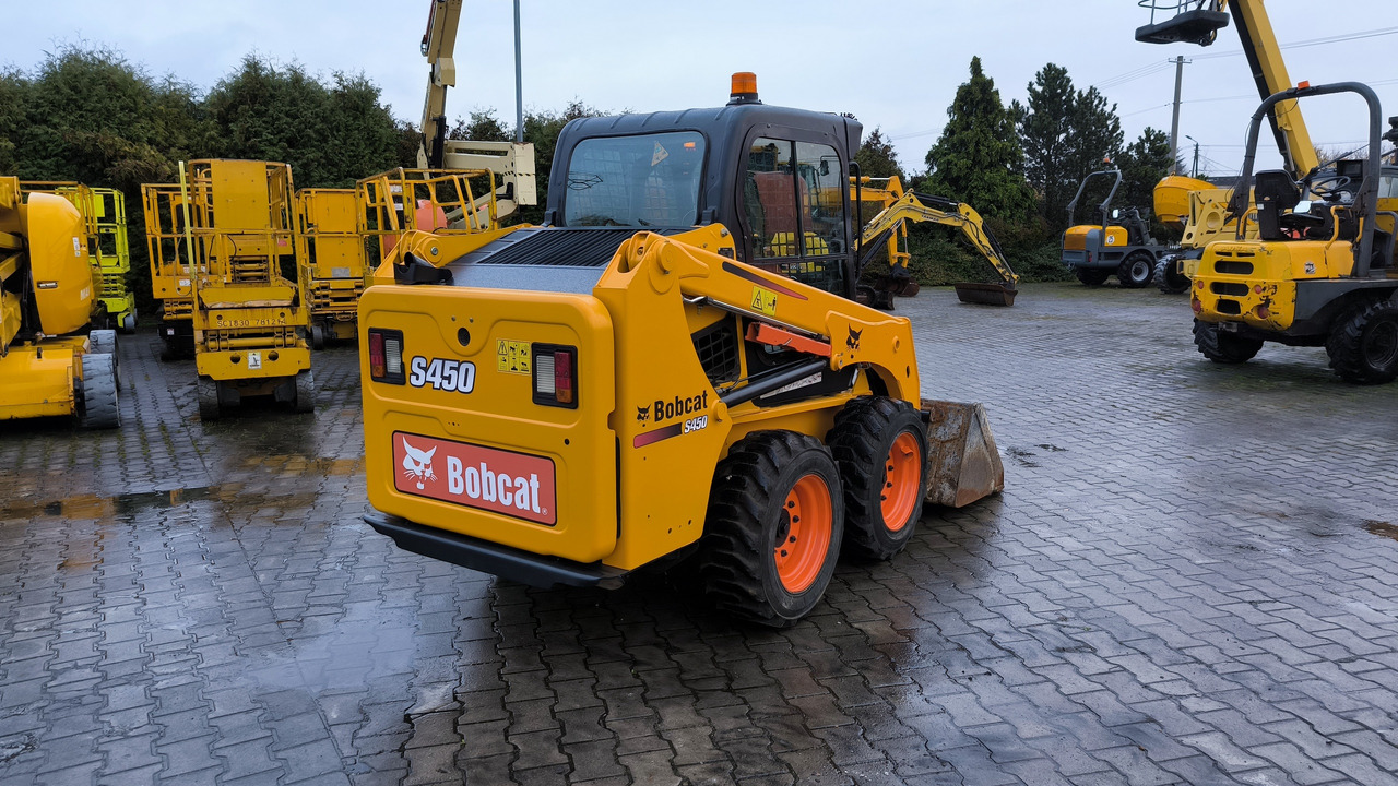 BOBCAT S450 - Мини-погрузчик с бортовым поворотом: фото 3 BOBCAT S450 - Мини-погрузчик с бортовым поворотом: фото 3