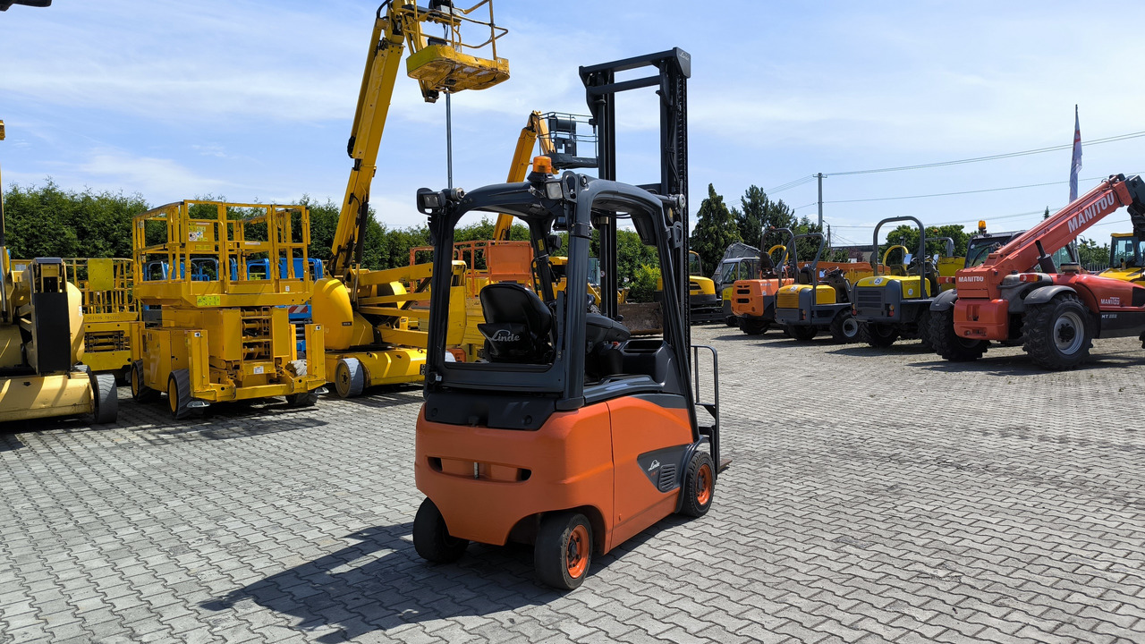 LINDE E 16 PH – 02 - Электропогрузчик: фото 5 LINDE E 16 PH – 02 - Электропогрузчик: фото 5