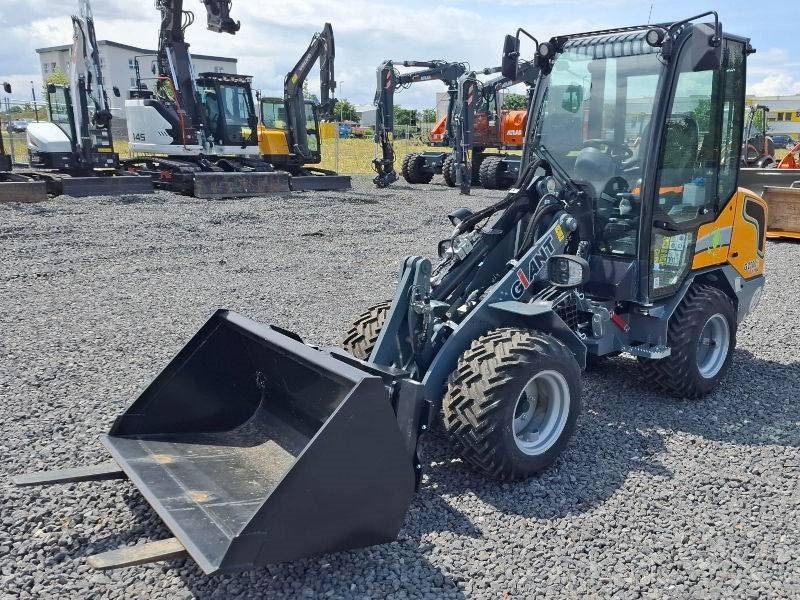 Giant G 2700 E X-Tra Elektro / electric - Мини-погрузчик с бортовым поворотом: фото 2 Giant G 2700 E X-Tra Elektro / electric - Мини-погрузчик с бортовым поворотом: фото 2