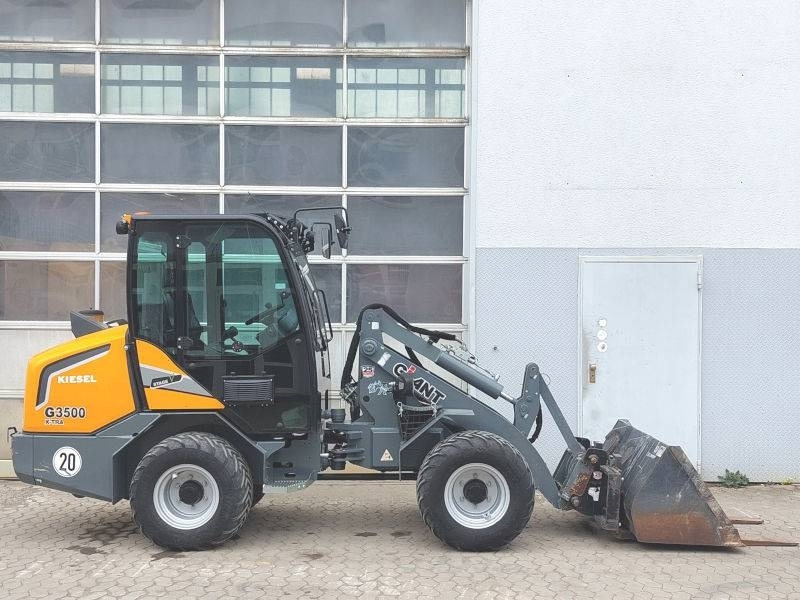 Giant G 3500 X-Tra - Мини-погрузчик с бортовым поворотом: фото 5 Giant G 3500 X-Tra - Мини-погрузчик с бортовым поворотом: фото 5
