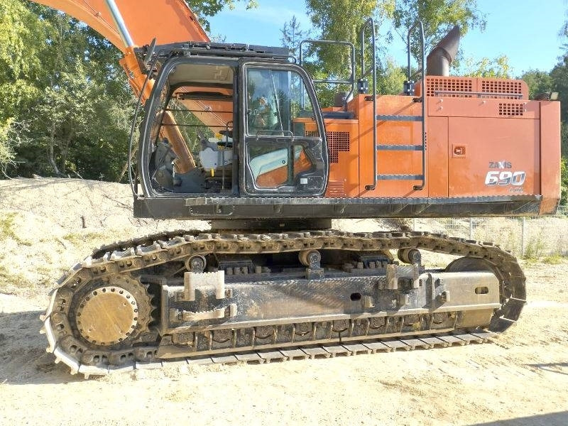 Hitachi ZX 690 LCH-7 - Гусеничный экскаватор: фото 2 Hitachi ZX 690 LCH-7 - Гусеничный экскаватор: фото 2
