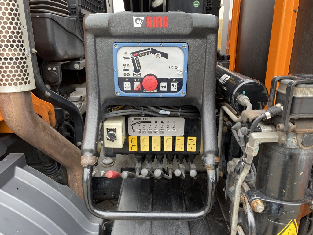 MAN TGM 15.290 4x2 BL / HIAB Faltkran - Грузовик бортовой/ Платформа, Автоманипулятор: фото 2 MAN TGM 15.290 4x2 BL / HIAB Faltkran - Грузовик бортовой/ Платформа, Автоманипулятор: фото 2