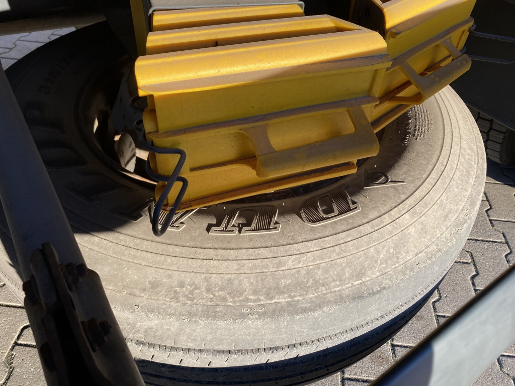 MAN TGX 26.400 6x2-2 LL / MBB-LBW - Грузовик с закрытым кузовом: фото 4 MAN TGX 26.400 6x2-2 LL / MBB-LBW - Грузовик с закрытым кузовом: фото 4