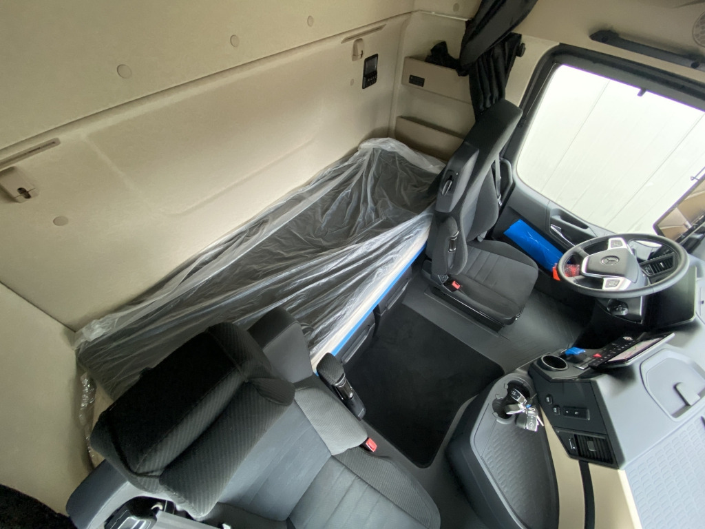 Mercedes-Benz 2542 L 6x2 Actros Giga-Space в лизинг Mercedes-Benz 2542 L 6x2 Actros Giga-Space: фото 23 Mercedes-Benz 2542 L 6x2 Actros Giga-Space в лизинг Mercedes-Benz 2542 L 6x2 Actros Giga-Space: фото 23