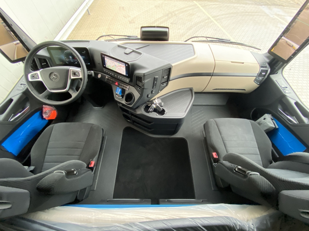 Mercedes-Benz 2542 L 6x2 Actros Giga-Space в лизинг Mercedes-Benz 2542 L 6x2 Actros Giga-Space: фото 26 Mercedes-Benz 2542 L 6x2 Actros Giga-Space в лизинг Mercedes-Benz 2542 L 6x2 Actros Giga-Space: фото 26