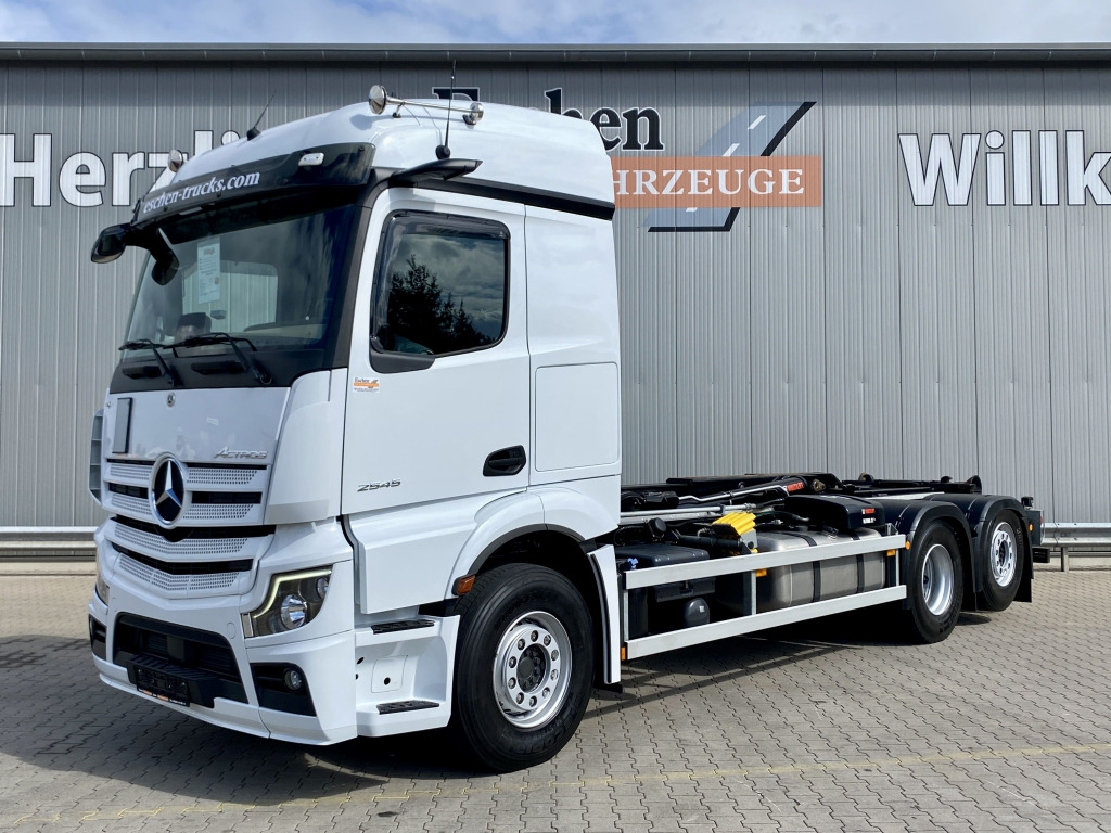 Mercedes-Benz 2545 L 6x2 Actros MP5 - Крюковой мультилифт: фото 2 Mercedes-Benz 2545 L 6x2 Actros MP5 - Крюковой мультилифт: фото 2