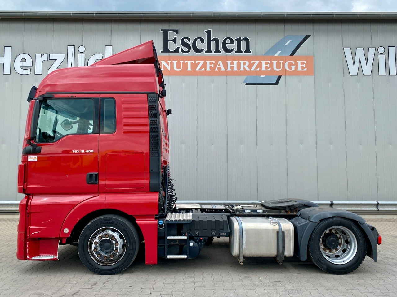 MAN TGX 18.460 LLS-U | XLX*2x Tank*ACC*Retarder*Luft - Тягач: фото 2 MAN TGX 18.460 LLS-U | XLX*2x Tank*ACC*Retarder*Luft - Тягач: фото 2