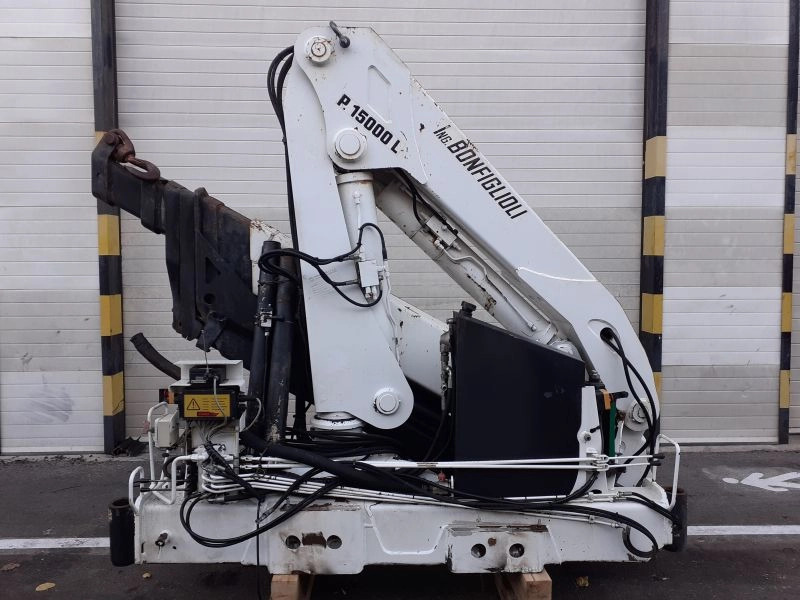 Grúa Bonfiglioli P.15000L - Кран-манипулятор для Грузовиков: фото 1 Grúa Bonfiglioli P.15000L - Кран-манипулятор для Грузовиков: фото 1