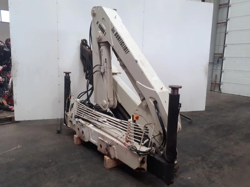 Grúa Bonfiglioli P15000L - Кран-манипулятор для Грузовиков: фото 1 Grúa Bonfiglioli P15000L - Кран-манипулятор для Грузовиков: фото 1