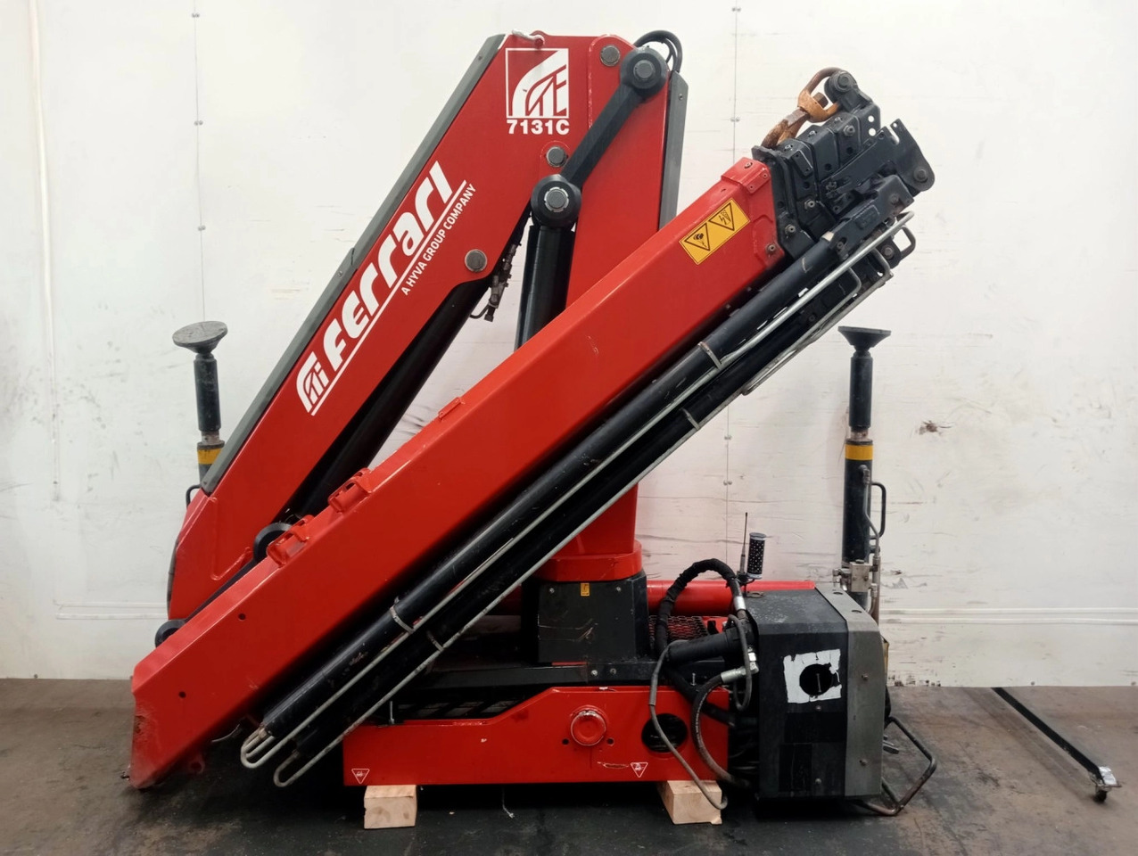 Grúa Ferrari F7131C A5 - Кран-манипулятор для Грузовиков: фото 4 Grúa Ferrari F7131C A5 - Кран-манипулятор для Грузовиков: фото 4