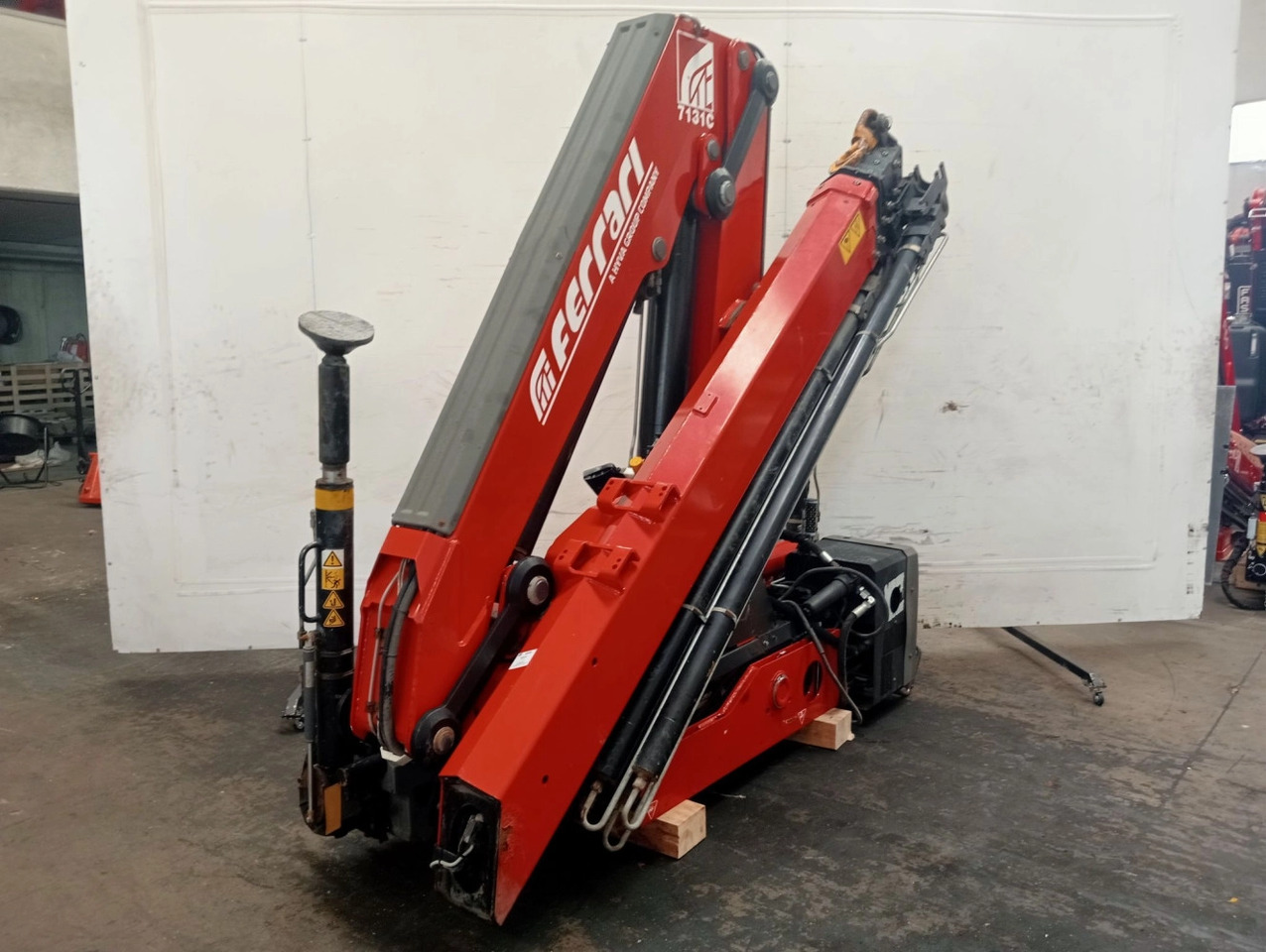 Grúa Ferrari F7131C A5 - Кран-манипулятор для Грузовиков: фото 5 Grúa Ferrari F7131C A5 - Кран-манипулятор для Грузовиков: фото 5