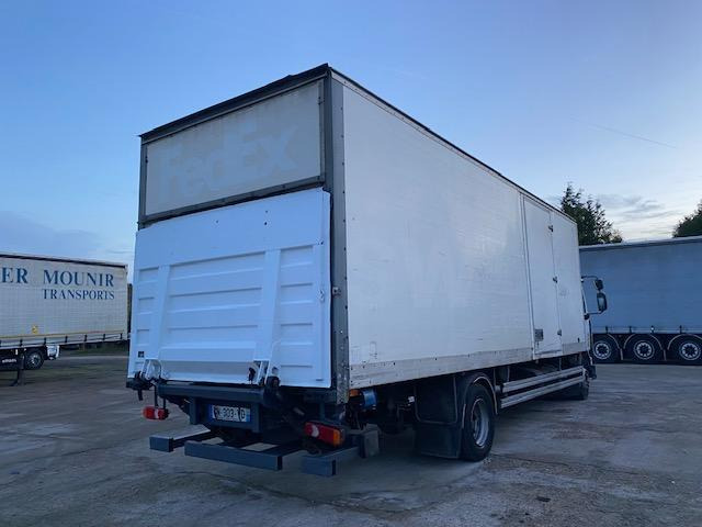 Грузовик с закрытым кузовом Renault Midlum 180: фото 8 Грузовик с закрытым кузовом Renault Midlum 180: фото 8