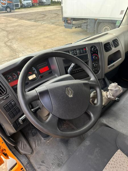 Renault Midlum 220 - Грузовик с закрытым кузовом: фото 4 Renault Midlum 220 - Грузовик с закрытым кузовом: фото 4