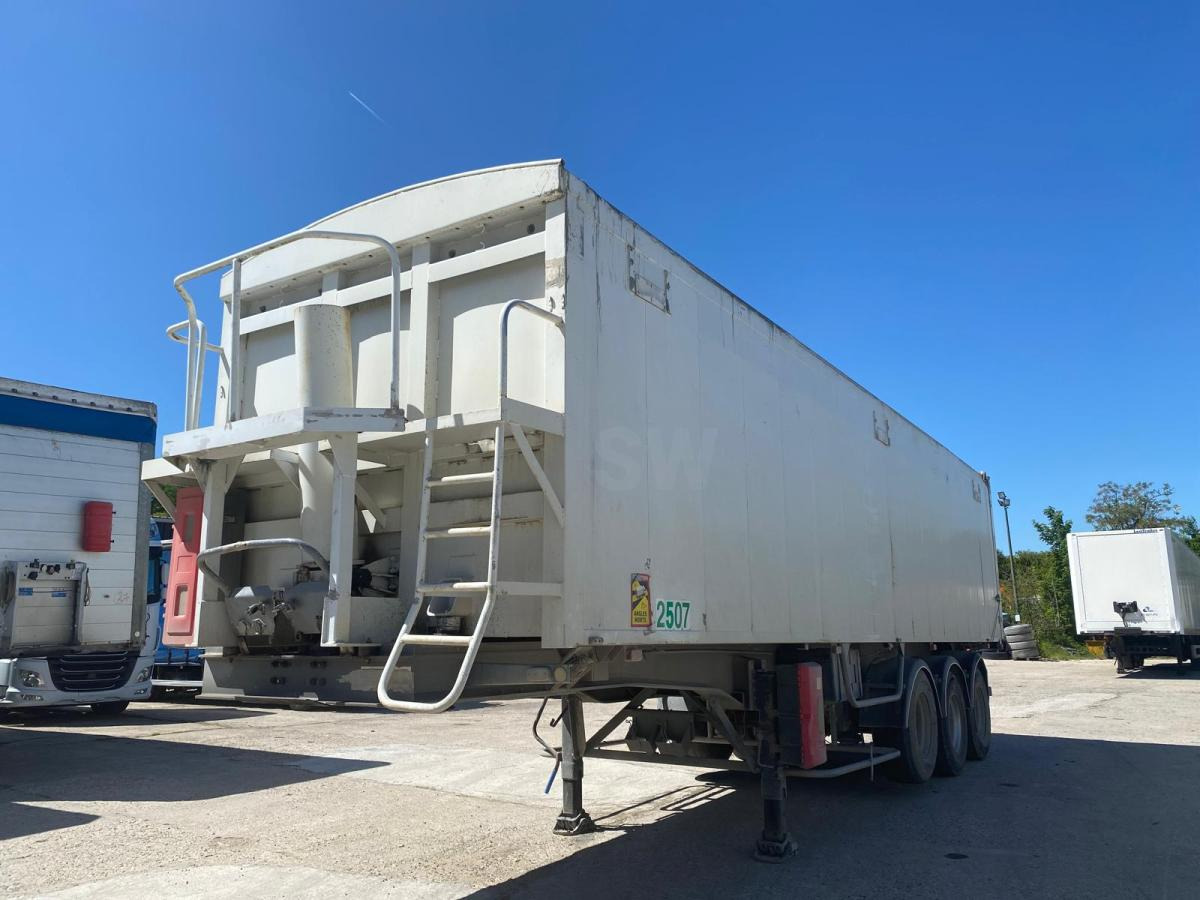 Stas - Самосвальный полуприцеп: фото 4 Stas - Самосвальный полуприцеп: фото 4