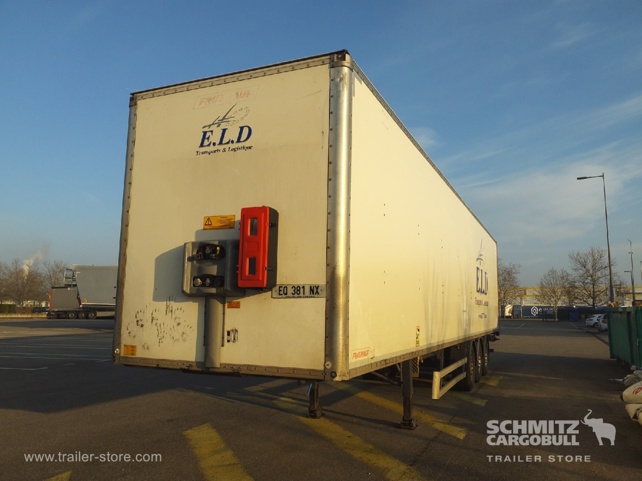 FRUEHAUF Dryfreight Standard Roller shutter door - Полуприцеп-фургон: фото 4 FRUEHAUF Dryfreight Standard Roller shutter door - Полуприцеп-фургон: фото 4