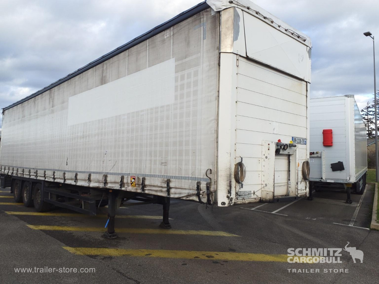SCHMITZ Curtainsider Standard - Тентованный полуприцеп: фото 1 SCHMITZ Curtainsider Standard - Тентованный полуприцеп: фото 1