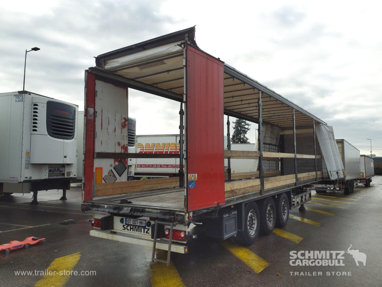 SCHMITZ Curtainsider Standard - Тентованный полуприцеп: фото 2 SCHMITZ Curtainsider Standard - Тентованный полуприцеп: фото 2