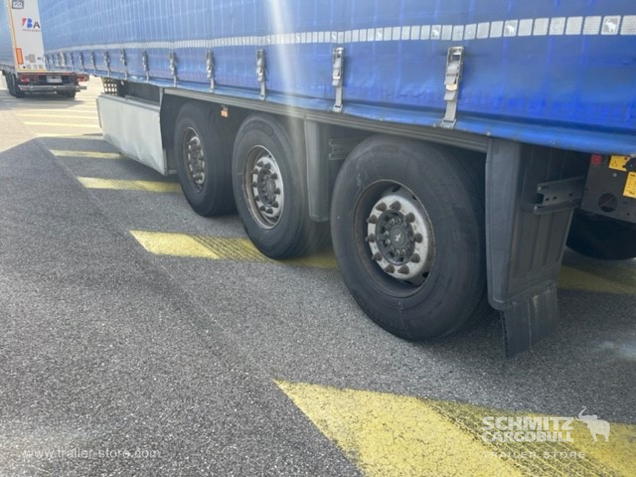 SCHMITZ Curtainsider Standard - Тентованный полуприцеп: фото 4 SCHMITZ Curtainsider Standard - Тентованный полуприцеп: фото 4