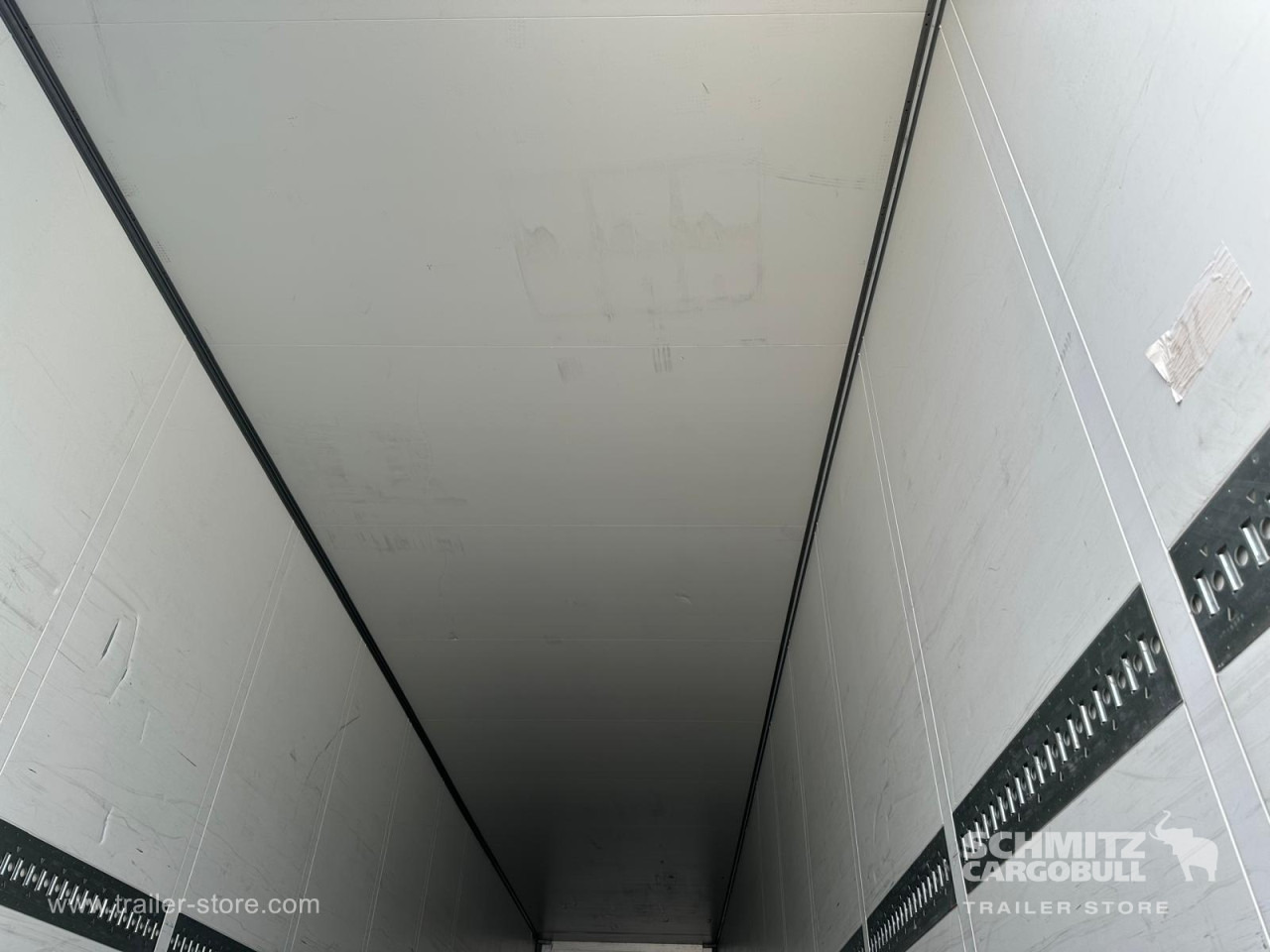 SCHMITZ Dryfreight Mega - Полуприцеп-фургон: фото 4 SCHMITZ Dryfreight Mega - Полуприцеп-фургон: фото 4