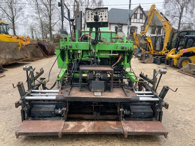 Асфальтоукладчик Demag Liba DF 60 C: фото 18 Асфальтоукладчик Demag Liba DF 60 C: фото 18