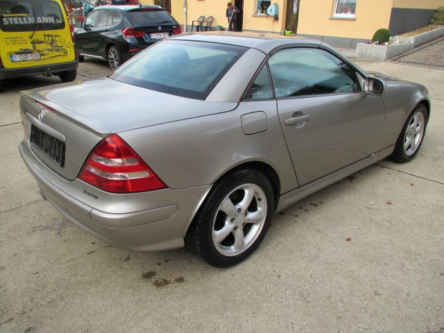Mercedes SLK 200 - Легковой автомобиль: фото 3 Mercedes SLK 200 - Легковой автомобиль: фото 3