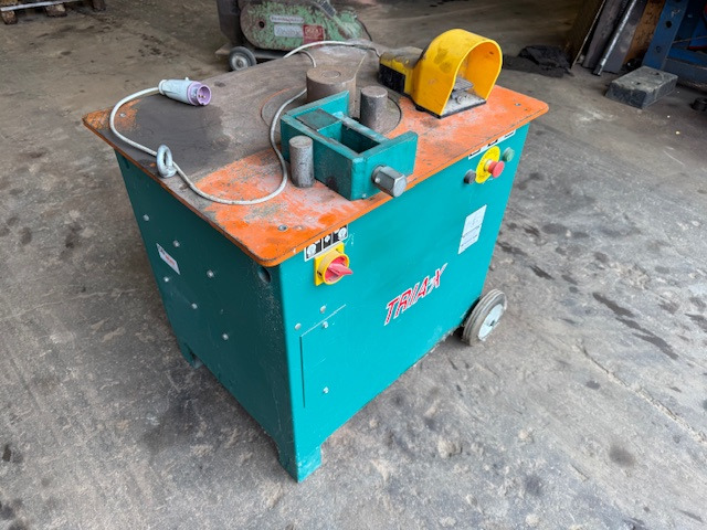 Triax PFX 42 - Оборудование для бетонных работ: фото 1 Triax PFX 42 - Оборудование для бетонных работ: фото 1