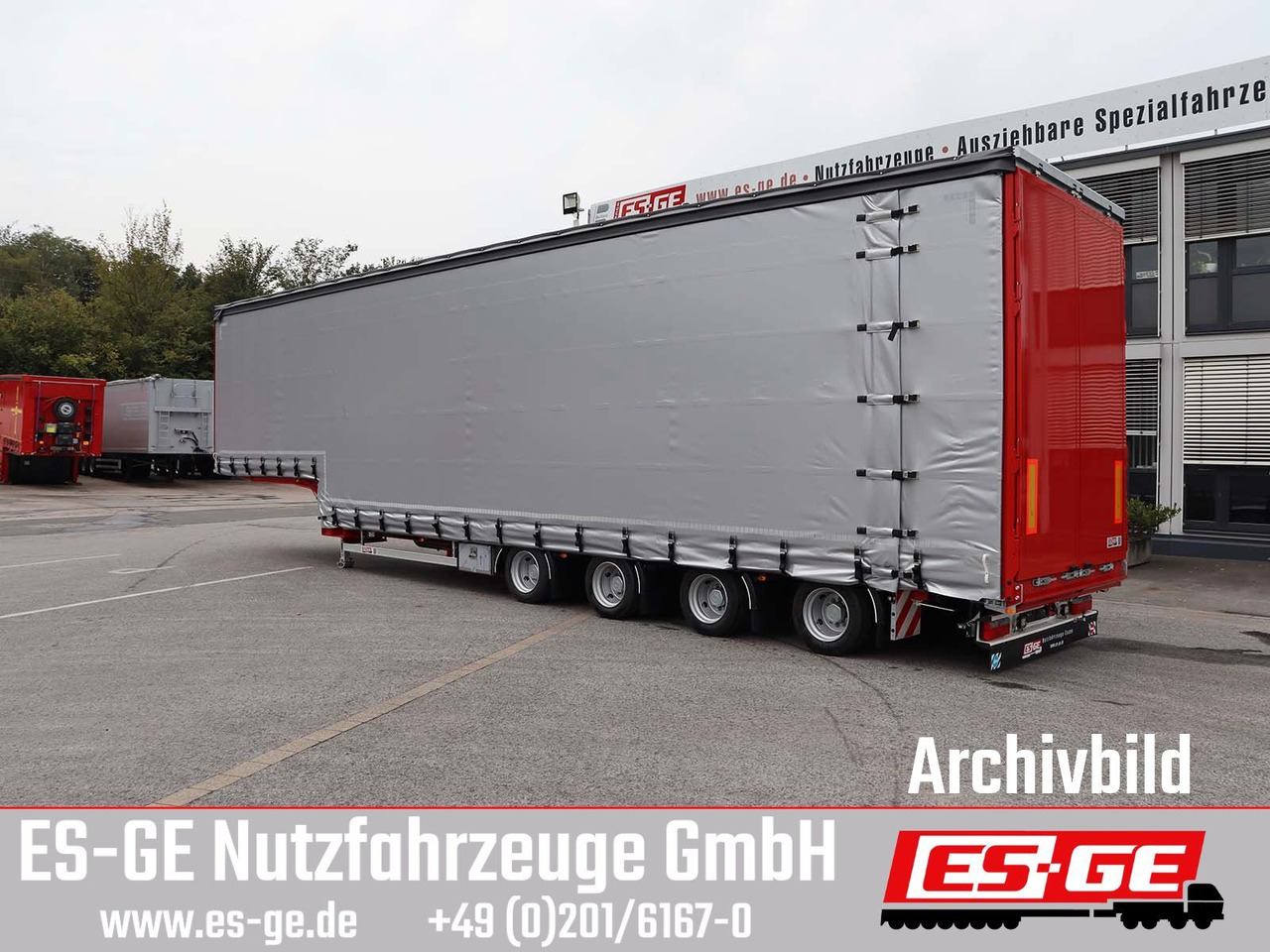ES-GE 4-Achs-Satteltieflader mit Curtainsider-Aufbau - Низкорамный полуприцеп: фото 1 ES-GE 4-Achs-Satteltieflader mit Curtainsider-Aufbau - Низкорамный полуприцеп: фото 1