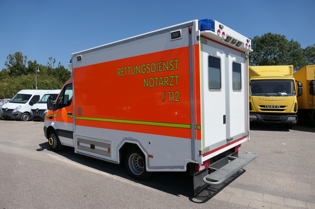 MERCEDES-BENZ Sprinter 519 CDI Klima Krankenwagen - Другая техника: фото 4 MERCEDES-BENZ Sprinter 519 CDI Klima Krankenwagen - Другая техника: фото 4
