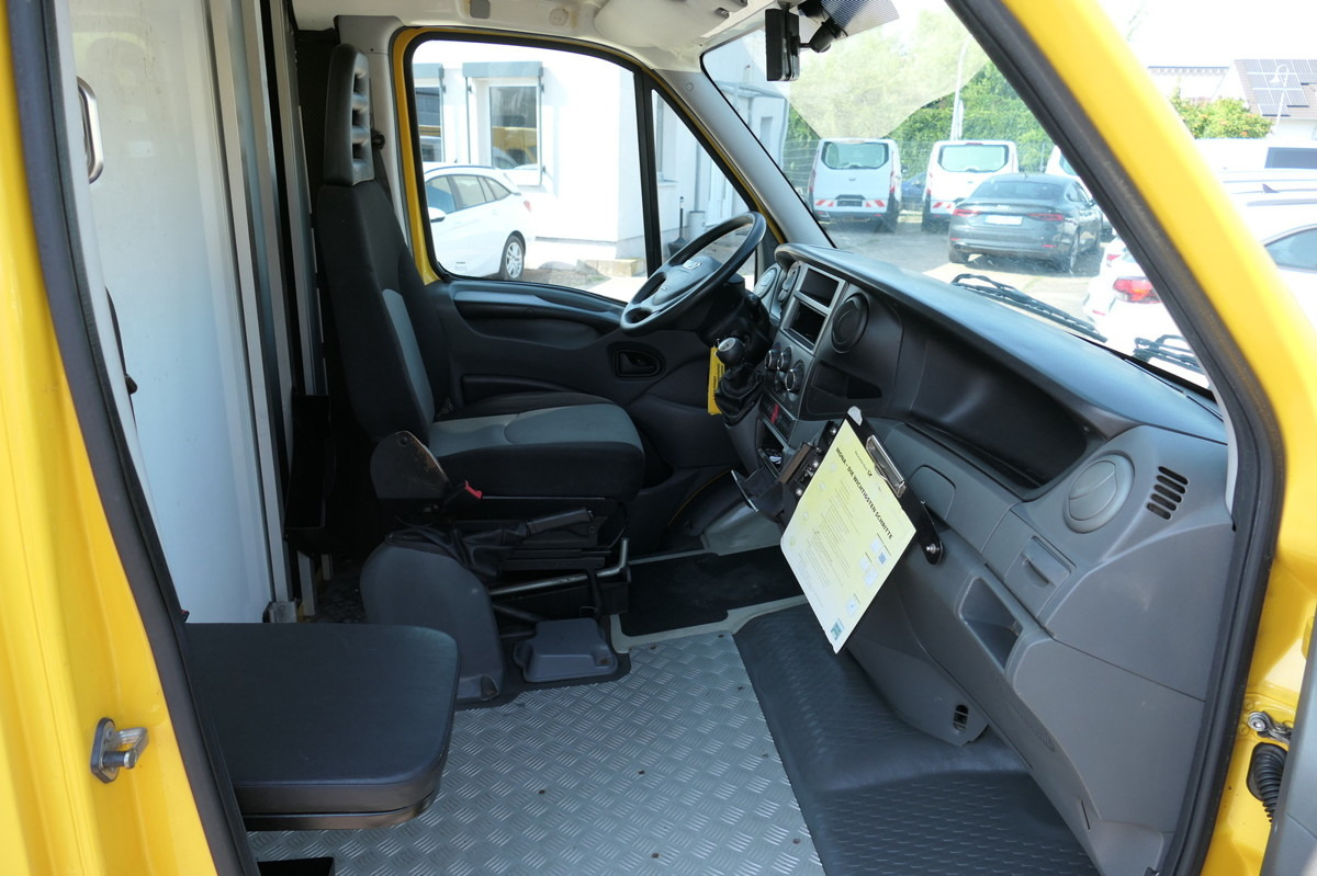 IVECO Daily 35 S11 C30C AUTOMATIK KAMERA Regale LUFT D - Фургон с закрытым кузовом: фото 5 IVECO Daily 35 S11 C30C AUTOMATIK KAMERA Regale LUFT D - Фургон с закрытым кузовом: фото 5