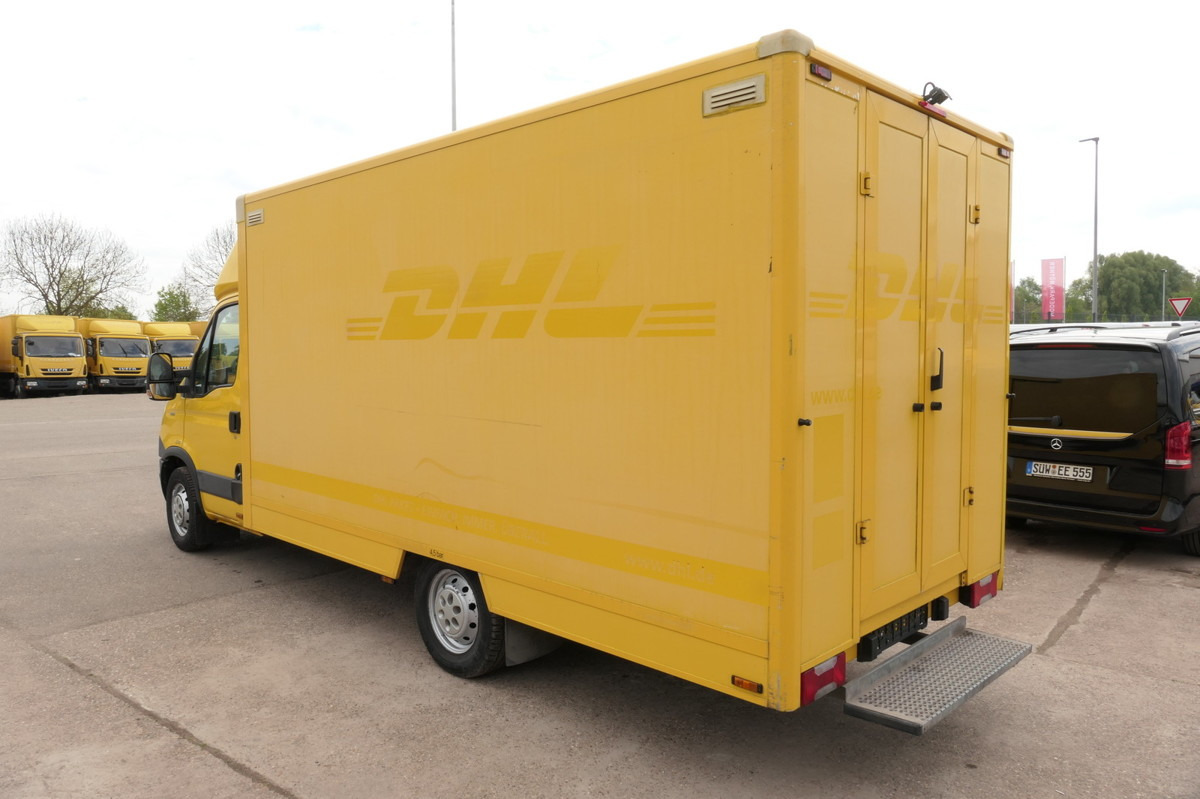 IVECO Daily 35 S11 C30C AUTOMATIK KAMERA Regale LUFT D - Фургон с закрытым кузовом: фото 4 IVECO Daily 35 S11 C30C AUTOMATIK KAMERA Regale LUFT D - Фургон с закрытым кузовом: фото 4