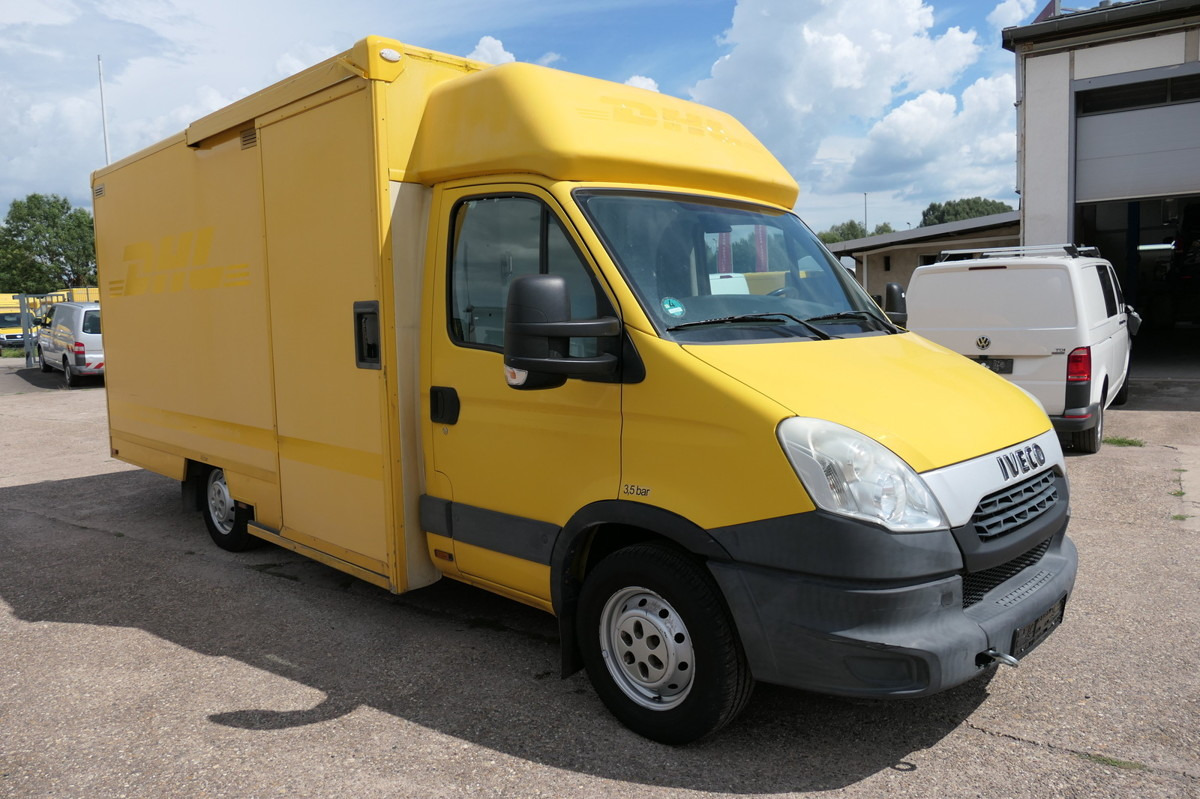 IVECO Daily 35 S11 C30C AUTOMATIK KAMERA Regale LUFT D - Фургон с закрытым кузовом: фото 2 IVECO Daily 35 S11 C30C AUTOMATIK KAMERA Regale LUFT D - Фургон с закрытым кузовом: фото 2