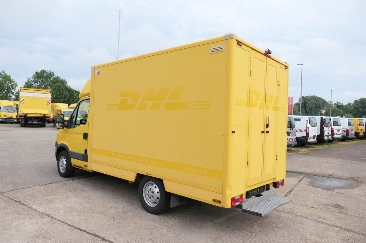IVECO Daily 35 S11 C30C Kurz AUTOMATIK KAMERA Regale L - Фургон с закрытым кузовом: фото 3 IVECO Daily 35 S11 C30C Kurz AUTOMATIK KAMERA Regale L - Фургон с закрытым кузовом: фото 3