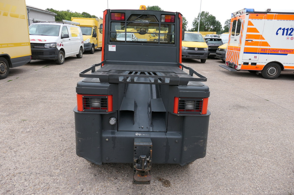 LINDE P250 Schlepper AHK Batterie 24/2021 Schiebetüren - Складской тягач: фото 5 LINDE P250 Schlepper AHK Batterie 24/2021 Schiebetüren - Складской тягач: фото 5