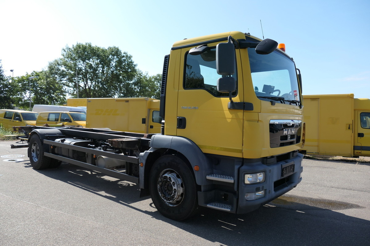 MAN TGM 18.290 LLLC Umsetzfahrzeug KLIMA AHK - Грузовик-контейнеровоз/ Сменный кузов: фото 2 MAN TGM 18.290 LLLC Umsetzfahrzeug KLIMA AHK - Грузовик-контейнеровоз/ Сменный кузов: фото 2