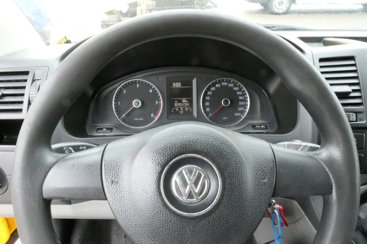 Легковой фургон VW T5 Transporter 2.0 TDI PARKTRONIK EURO-5 2xSCHIE: фото 10 Легковой фургон VW T5 Transporter 2.0 TDI PARKTRONIK EURO-5 2xSCHIE: фото 10