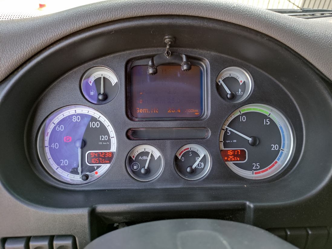 Грузовик с закрытым кузовом DAF CF 85.410 4x2 Spacecab: фото 7