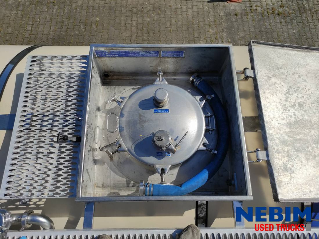 Feldbinder TSA 33.3 electric pump - 3 comp. 8.000 / 22.500 / 3.000 Ltr. - Полуприцеп-цистерна: фото 4 Feldbinder TSA 33.3 electric pump - 3 comp. 8.000 / 22.500 / 3.000 Ltr. - Полуприцеп-цистерна: фото 4