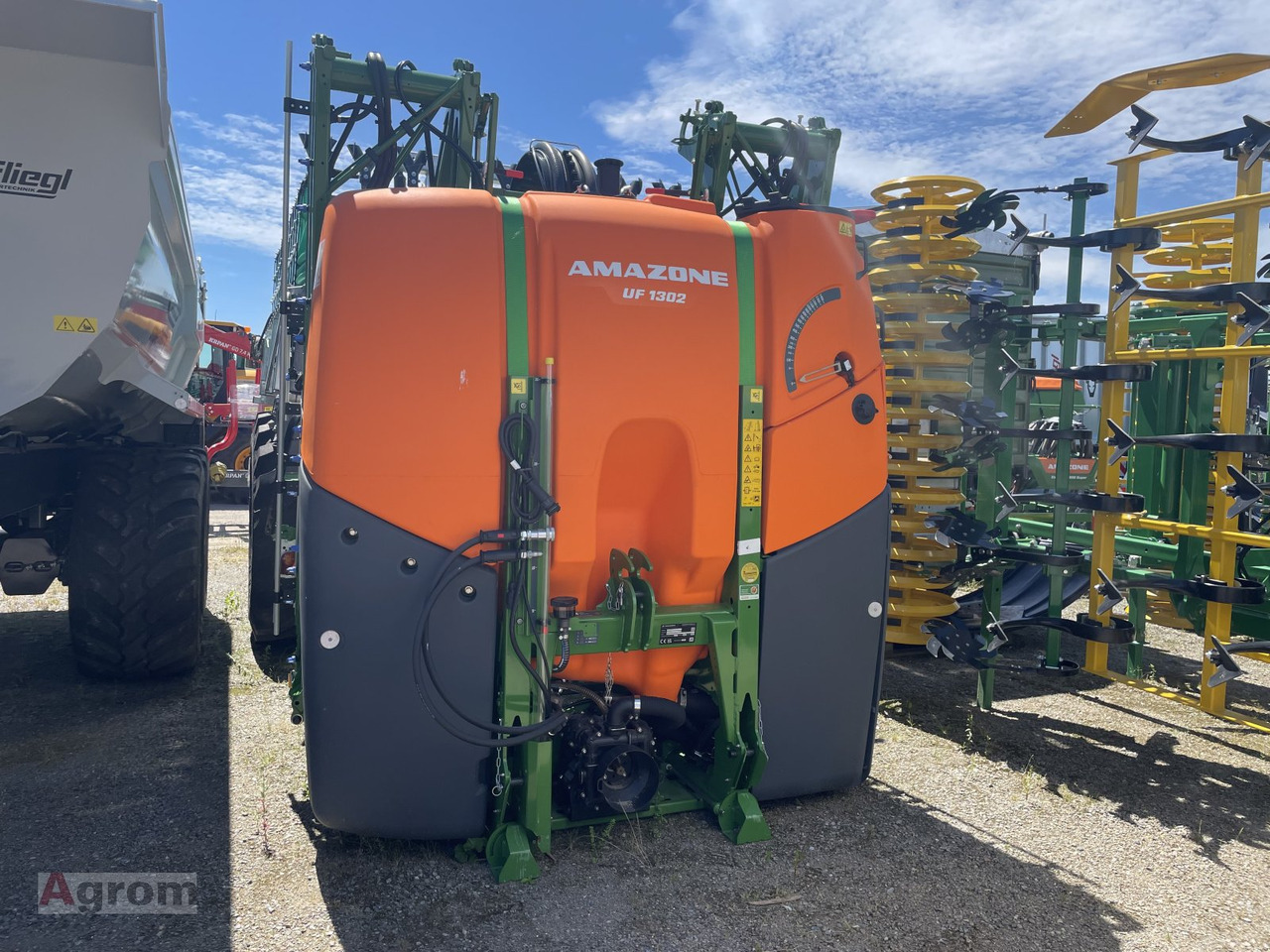 Amazone UF 1302 - Навесной опрыскиватель: фото 2 Amazone UF 1302 - Навесной опрыскиватель: фото 2