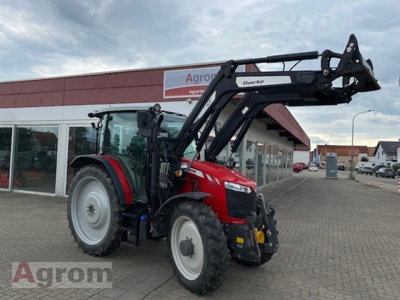 Massey Ferguson 5711 - Трактор: фото 2 Massey Ferguson 5711 - Трактор: фото 2