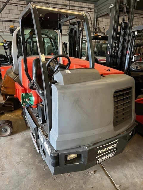 Hako powerboss PB-45-LPUK Naitilus - Промышленная подметальная машина: фото 1 Hako powerboss PB-45-LPUK Naitilus - Промышленная подметальная машина: фото 1