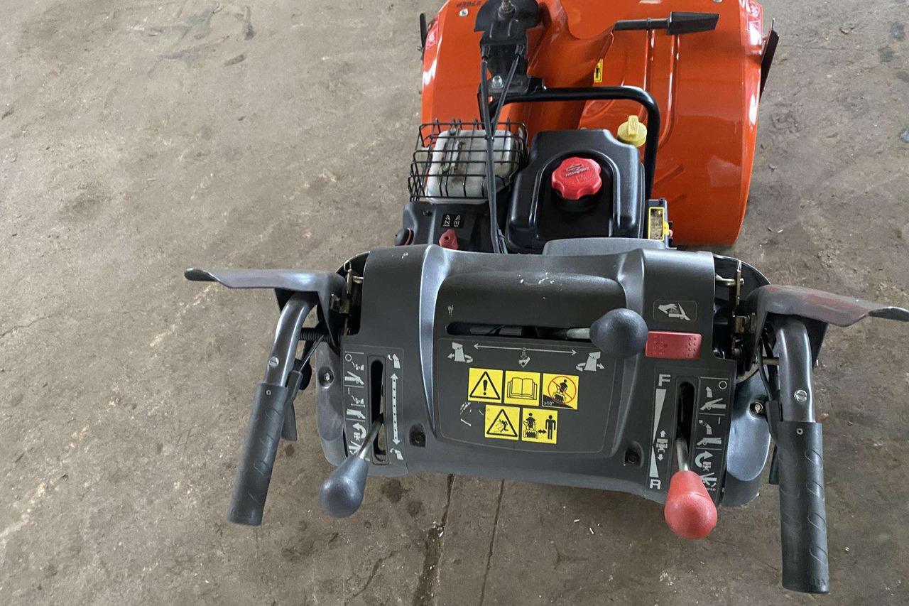 -Kita- Husqvarna ST276EP - Роторный снегоочиститель: фото 4 -Kita- Husqvarna ST276EP - Роторный снегоочиститель: фото 4