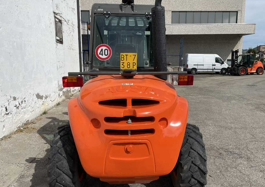 Ausa C 250 H X4 - Внедорожный погрузчик: фото 3 Ausa C 250 H X4 - Внедорожный погрузчик: фото 3