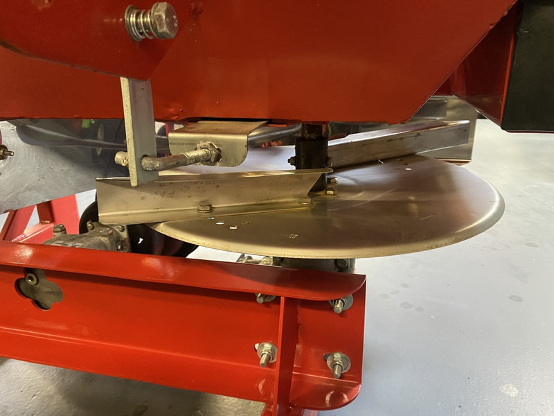 Fagros - Разбрасыватель удобрений: фото 2 Fagros - Разбрасыватель удобрений: фото 2