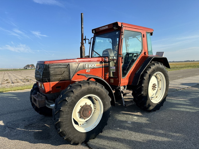 Fiat F100 - Трактор: фото 1 Fiat F100 - Трактор: фото 1