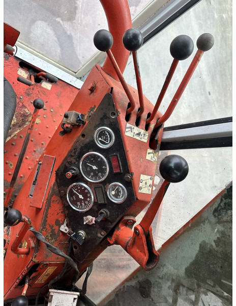 Laverda M152 - Зерноуборочный комбайн: фото 4 Laverda M152 - Зерноуборочный комбайн: фото 4