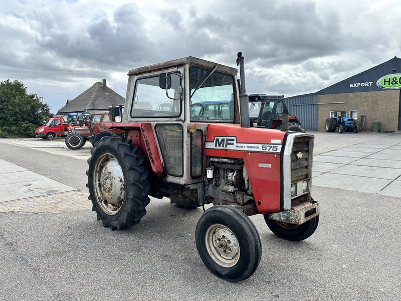 Massey Ferguson 575 - Трактор: фото 3 Massey Ferguson 575 - Трактор: фото 3