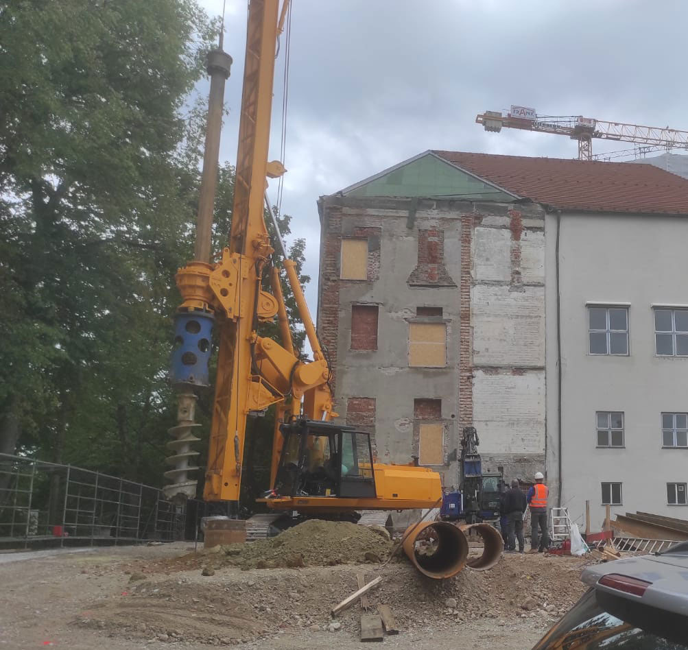 Bauer BG 9H - Буровая машина: фото 2 Bauer BG 9H - Буровая машина: фото 2