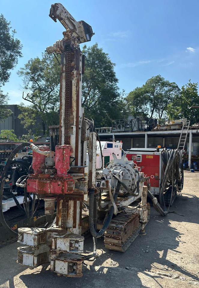 Comacchio MC 400 P - Сваебойная установка: фото 4 Comacchio MC 400 P - Сваебойная установка: фото 4