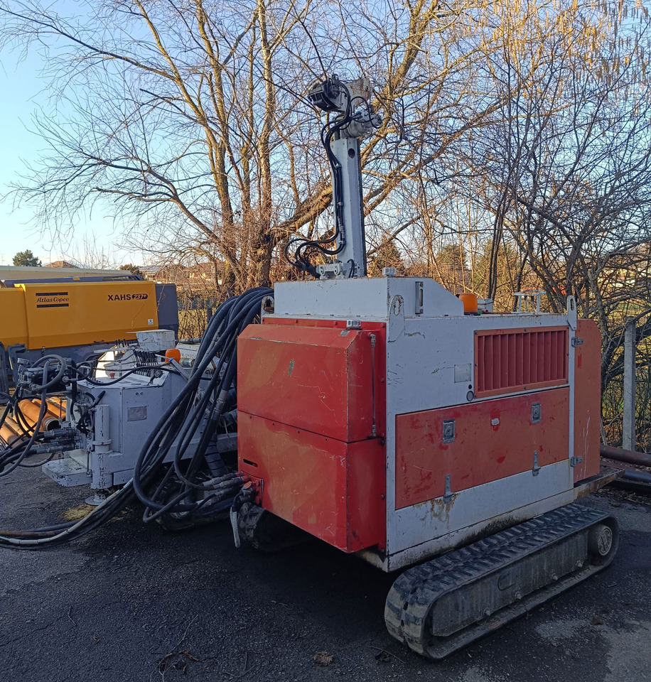 Comacchio MC400P - Сваебойная установка: фото 3 Comacchio MC400P - Сваебойная установка: фото 3