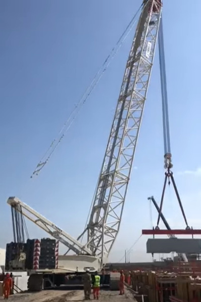 Demag CC 2400-1 - Гусеничный кран: фото 2 Demag CC 2400-1 - Гусеничный кран: фото 2